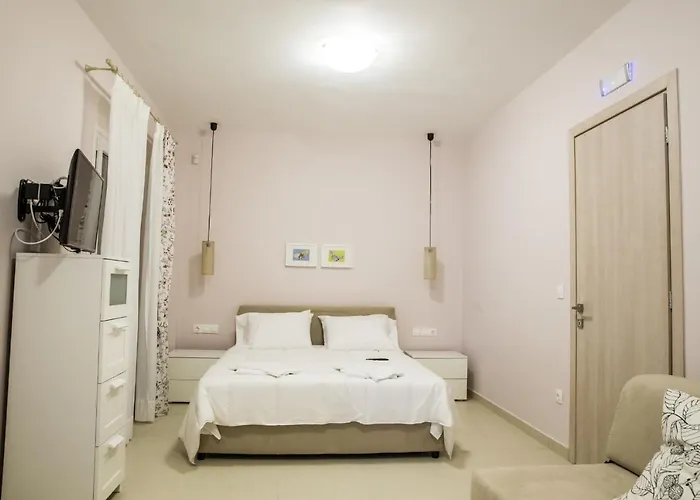 Eleni Luxury