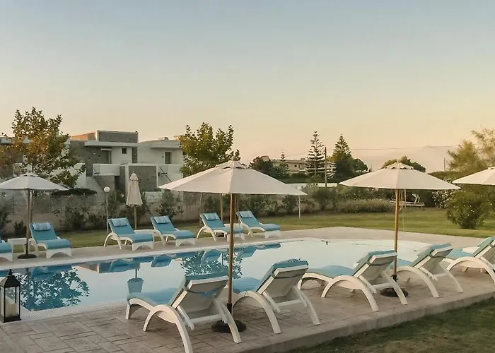 Eleni Luxury Villa Almiros Beach