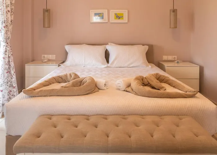 Villa Eleni Luxury Almiros Beach