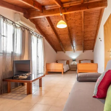 Eleni Luxury וילה Almiros Beach