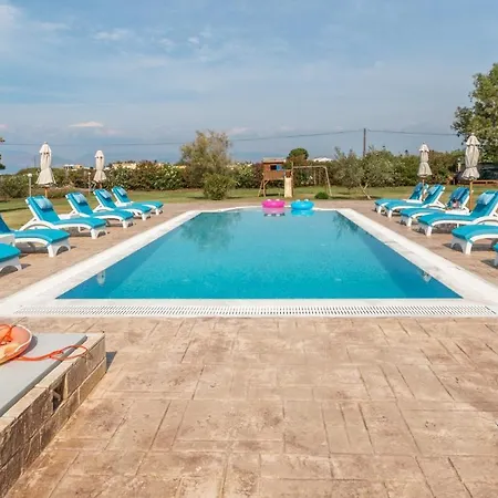 Eleni Luxury וילה Almiros Beach